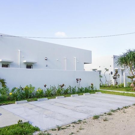 Blue Ocean Resort Ishigaki  Buitenkant foto