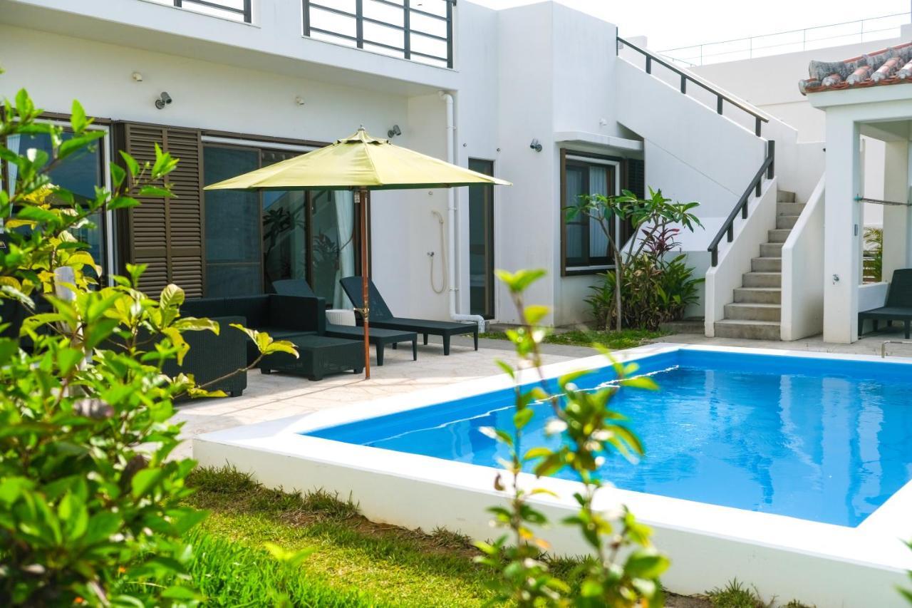 Blue Ocean Resort Ishigaki  Buitenkant foto