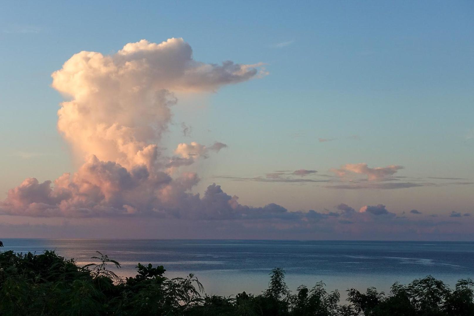 Blue Ocean Resort Ishigaki  Buitenkant foto